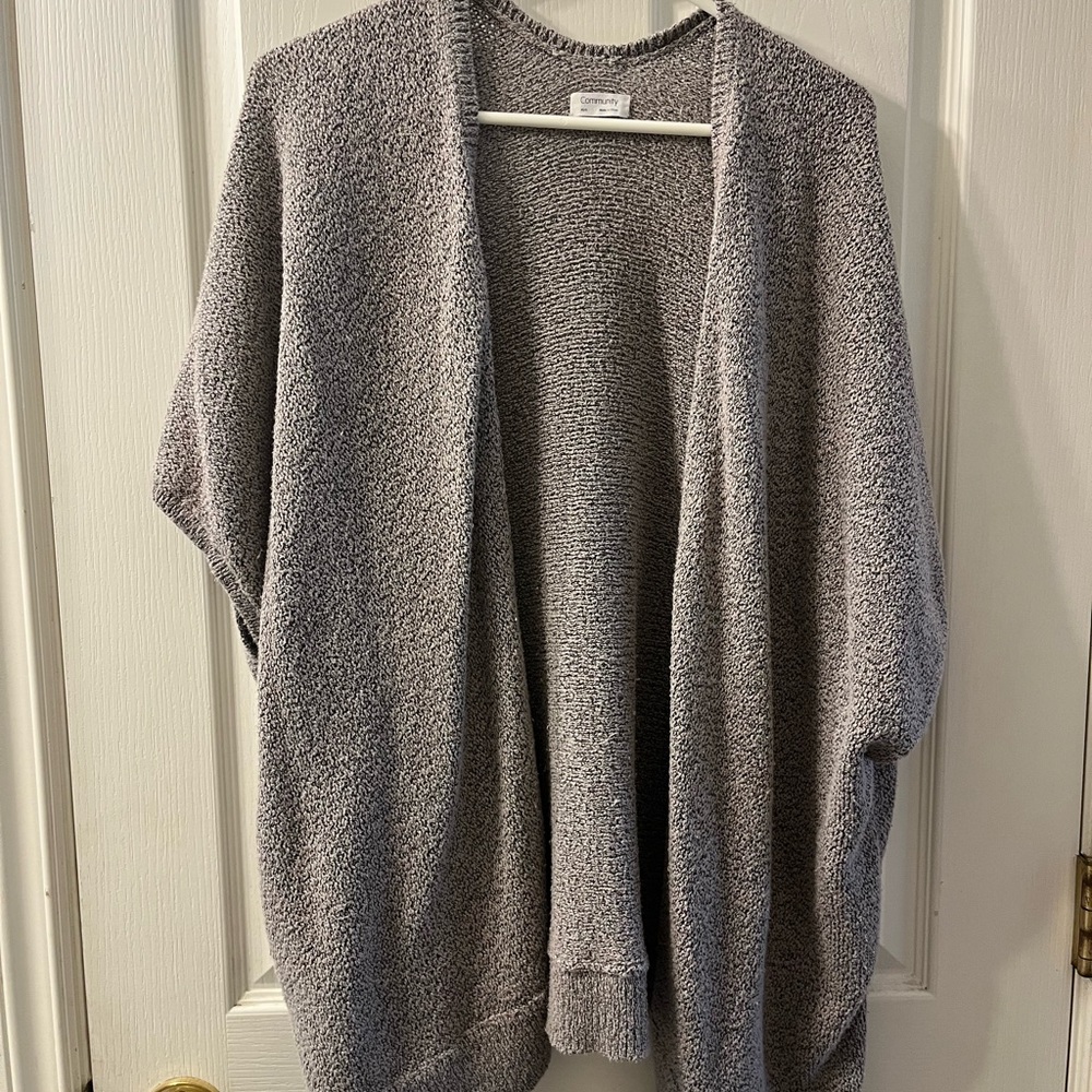 Aritzia cape